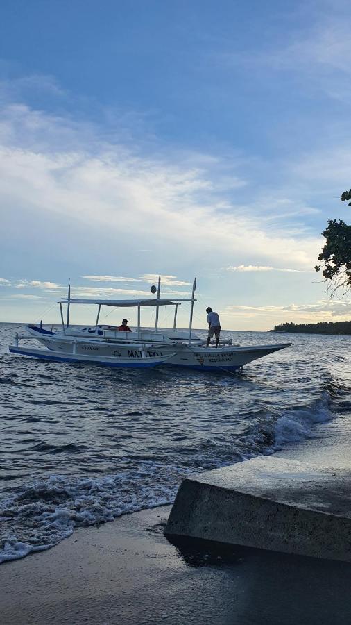 A Villas Resort & Restaurant Zamboanguita  Kültér fotó