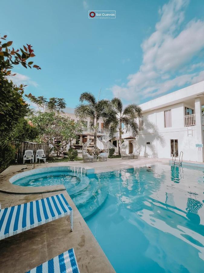 A Villas Resort & Restaurant Zamboanguita  Kültér fotó