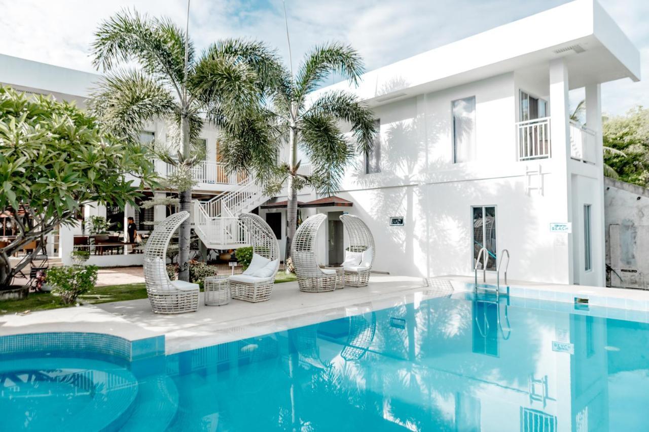 A Villas Resort & Restaurant Zamboanguita  Kültér fotó